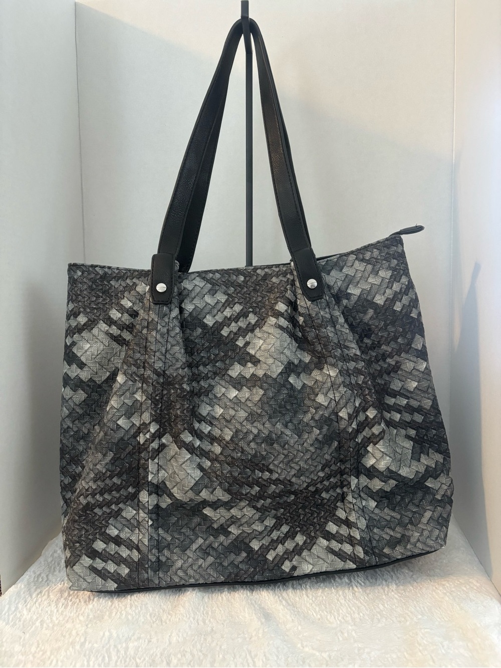 Gabor leather Black & Gray Woven Tote
